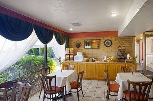 Whitten Inn Van Horn Buitenkant foto