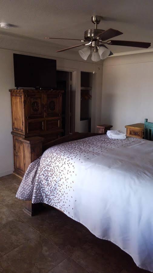 Whitten Inn Van Horn Buitenkant foto